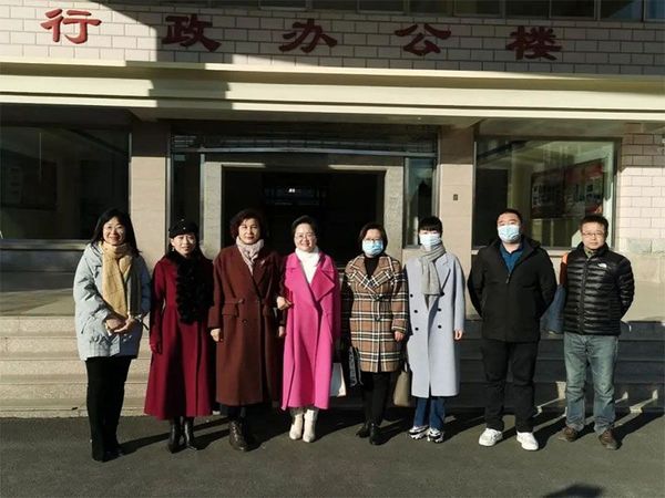 專家指導(dǎo)促發(fā)展 實(shí)驗(yàn)創(chuàng)新育英才