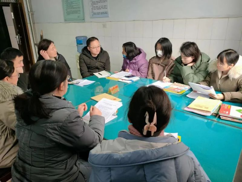 研讀交流新課標(biāo) 蓄力賦能再啟航